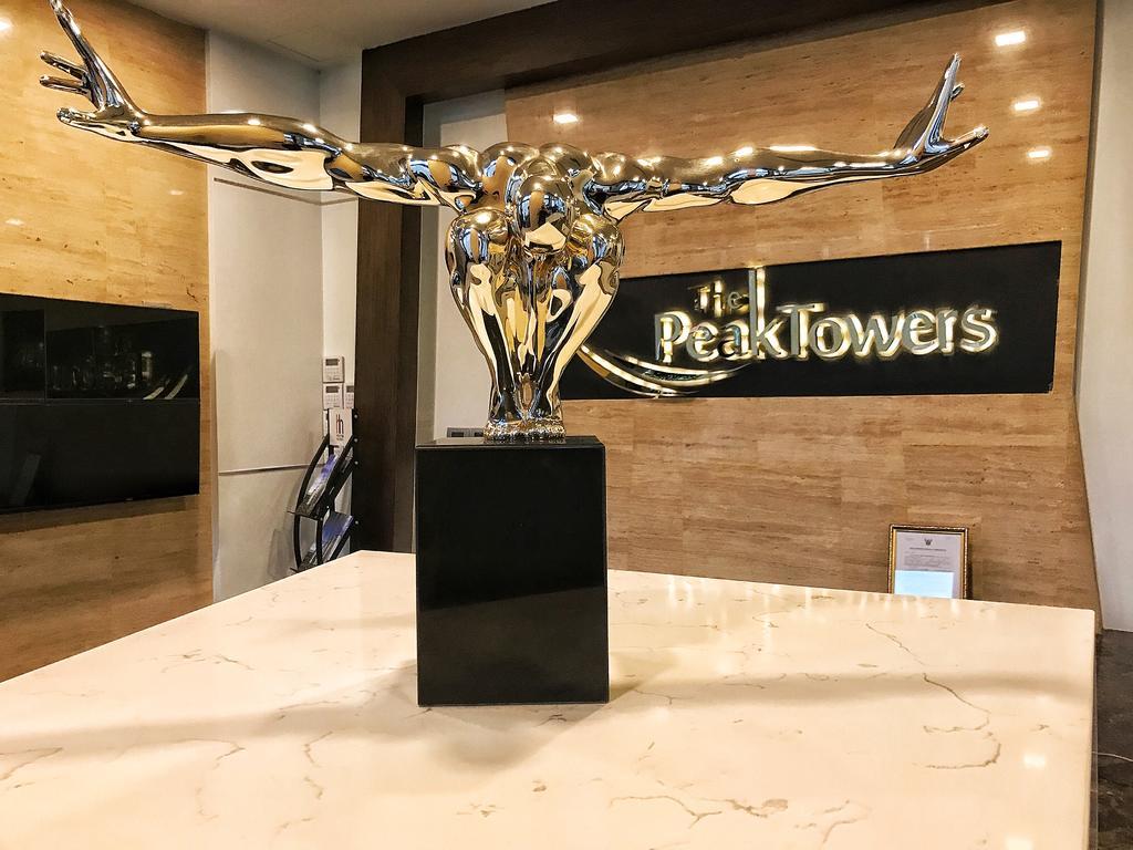 The Peak Towers Sea View Apartment Pattaya Exterior photo