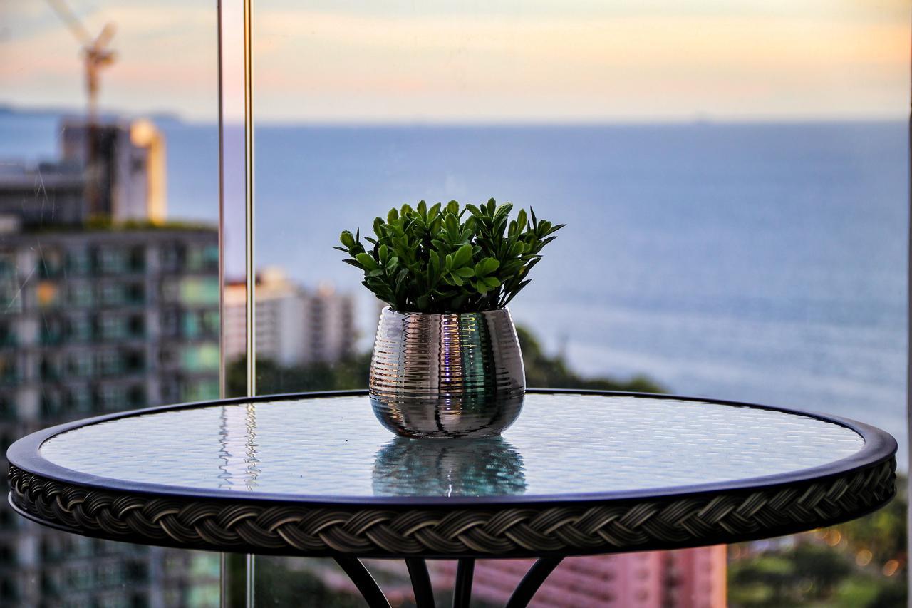 The Peak Towers Sea View Apartment Pattaya Exterior photo