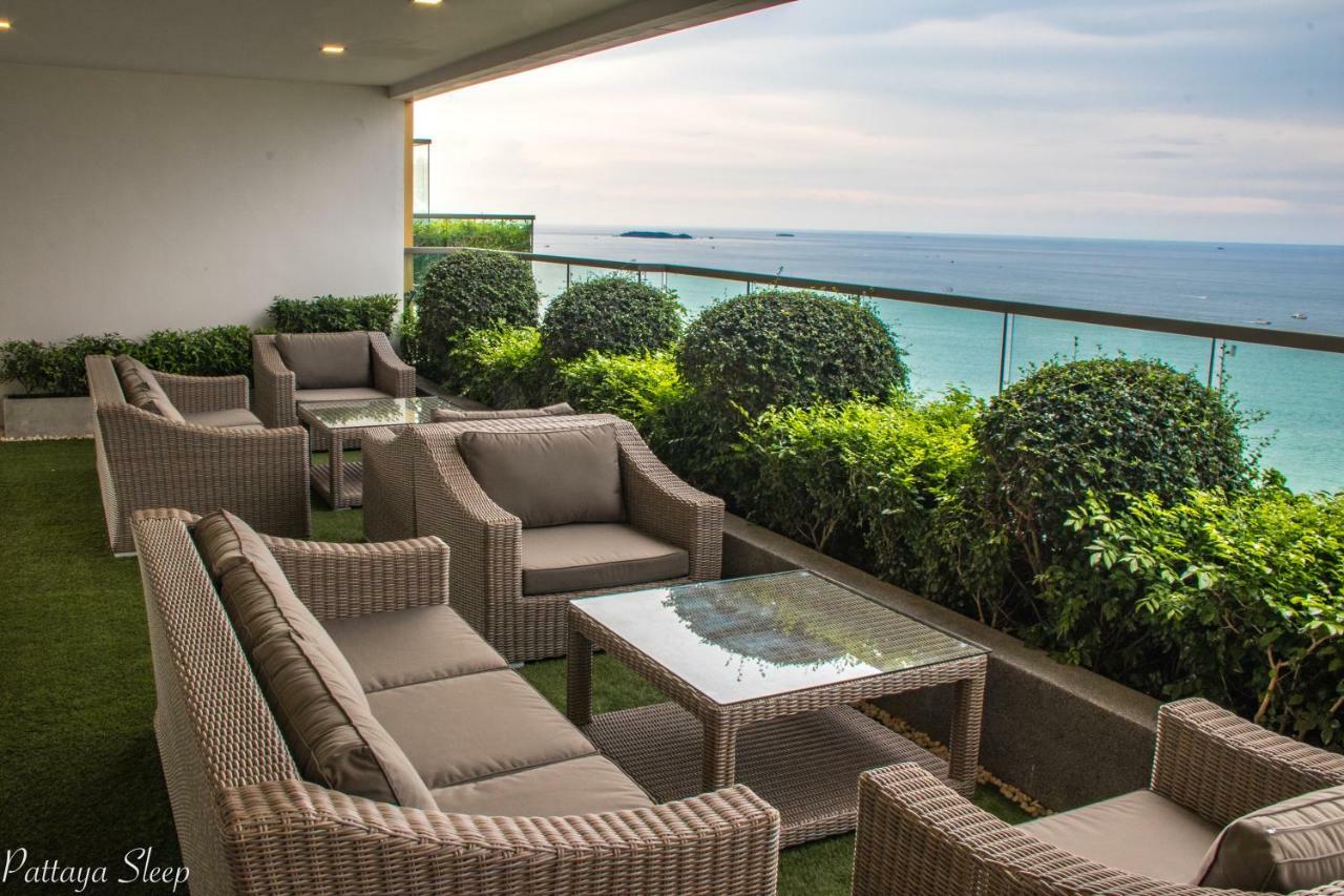 The Peak Towers Sea View Apartment Pattaya Exterior photo